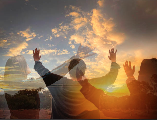 People Praising God towards the sky, Valley of Decision